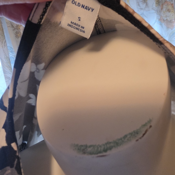 Old Navy Black Floral A-Line Long Sleeve Dress - Picture 2 of 3